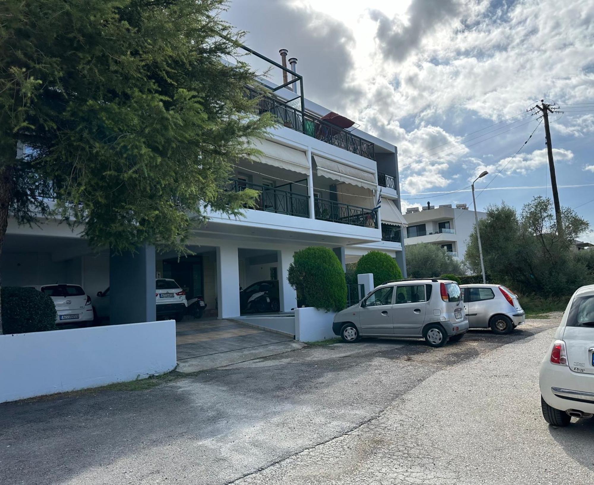 Δωματιο Με Ησυχία Και Θέα Patras Exterior foto